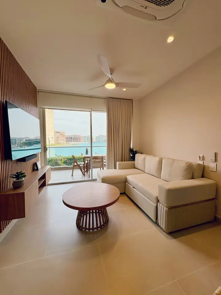 Foto 6 de Increíble apartamento frente a la laguna con jacuzzi privado en Baia Kristal