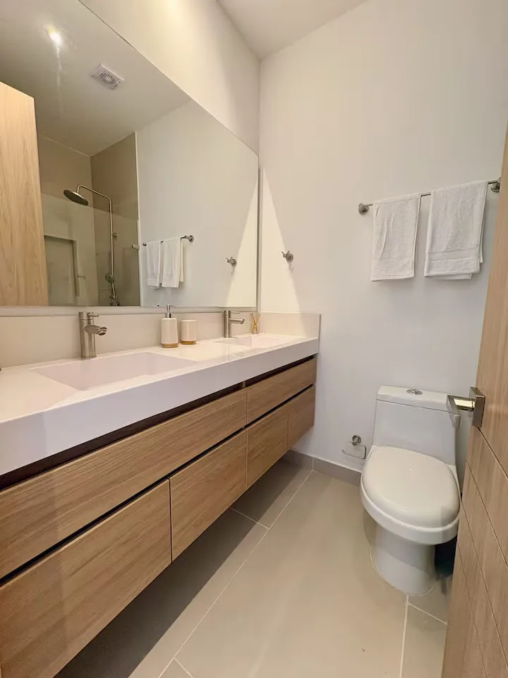 Foto 11 de Increíble apartamento frente a la laguna con jacuzzi privado en Baia Kristal